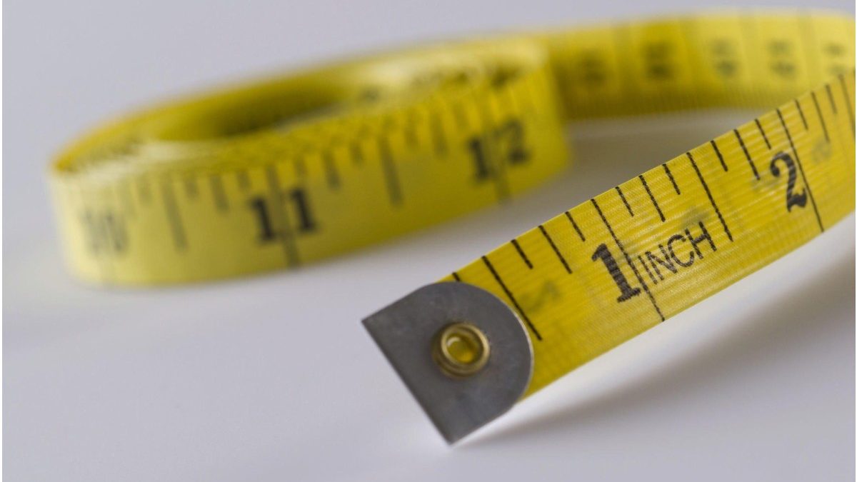 Convert 11 cm to Inches