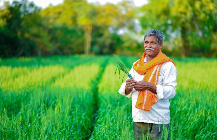 What Characteristics Does the PM Kisan Samman Nidhi Yojana Have?