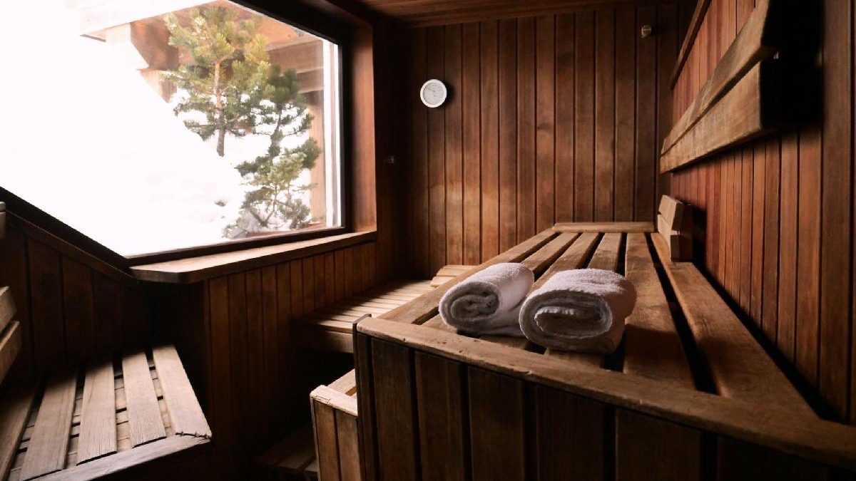 Wellhealthorganic.Com: Difference Between Steam Room And Sauna Health Benefits Of Steam Room